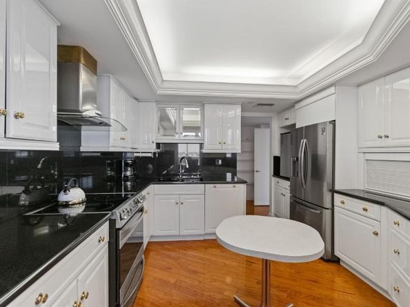 100 Lakeshore Drive 856, North Palm Beach FL 33408