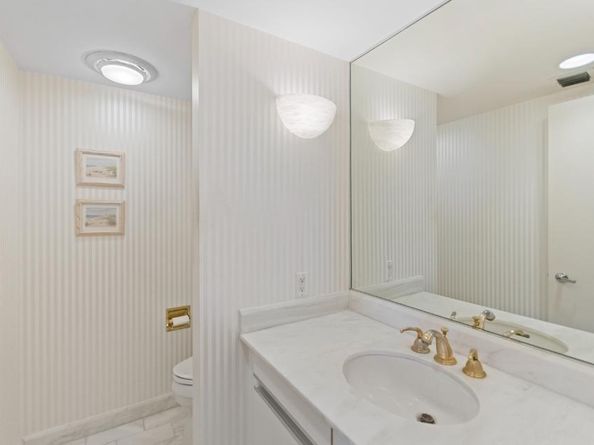 100 Lakeshore Drive 856, North Palm Beach FL 33408