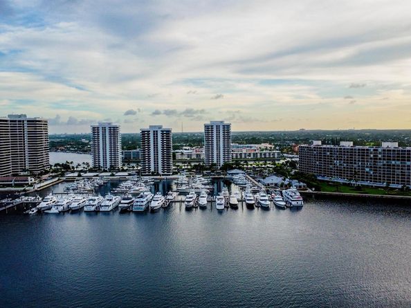 100 Lakeshore Drive 856, North Palm Beach FL 33408