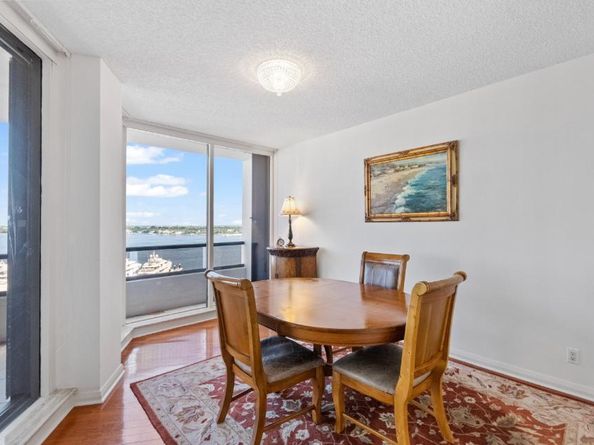 100 Lakeshore Drive 856, North Palm Beach FL 33408