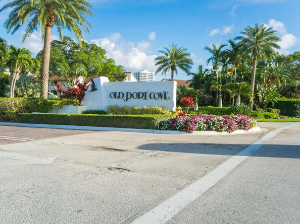 100 Lakeshore Drive 856, North Palm Beach FL 33408