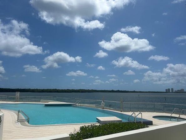 100 Lakeshore Drive 856, North Palm Beach FL 33408