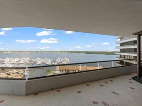 100 Lakeshore Drive 856, North Palm Beach FL 33408