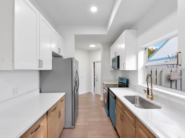 1410 SW 85th Avenue, Pembroke Pines FL 33025