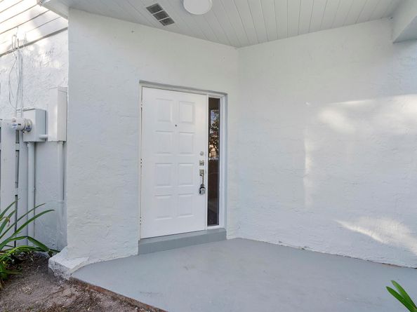 1410 SW 85th Avenue, Pembroke Pines FL 33025