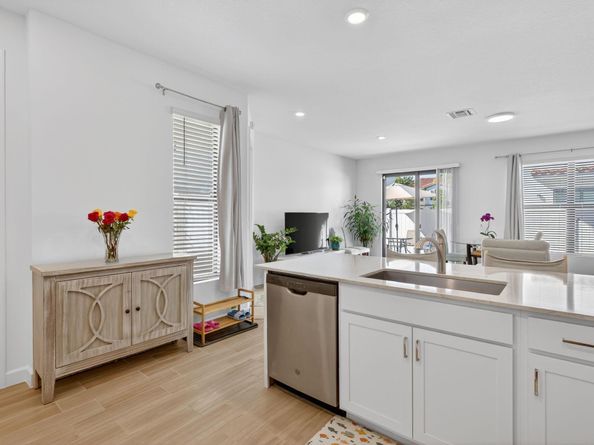 1011 Willow Place, Riviera Beach FL 33410