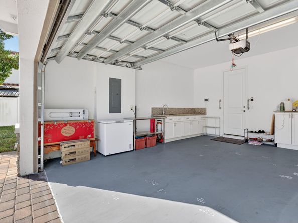 1011 Willow Place, Riviera Beach FL 33410