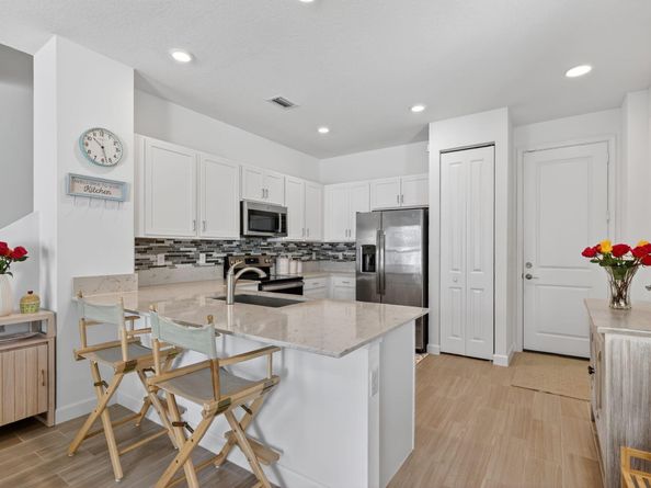 1011 Willow Place, Riviera Beach FL 33410