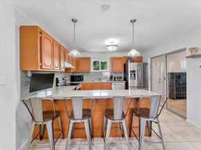 2757 NW 83rd Ter, Coral Springs FL 33065