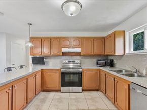 2757 NW 83rd Ter, Coral Springs FL 33065