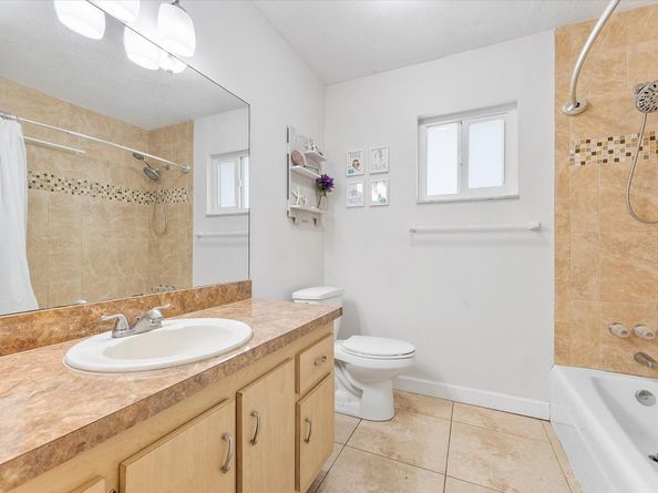 2757 NW 83rd Ter, Coral Springs FL 33065