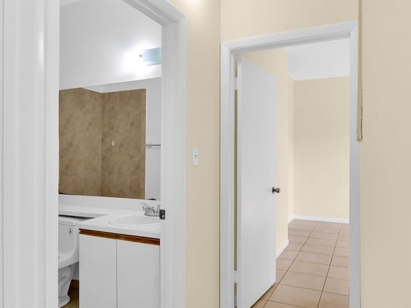 671 Cypress Lake Boulevard D21, Deerfield Beach FL 33064