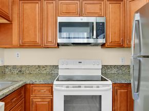 671 Cypress Lake Boulevard D21, Deerfield Beach FL 33064