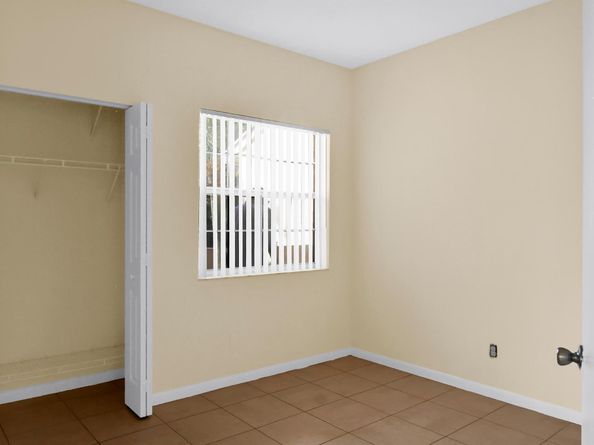 671 Cypress Lake Boulevard D21, Deerfield Beach FL 33064