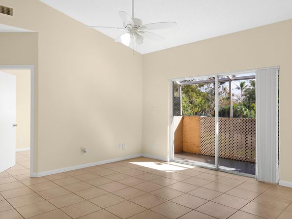 671 Cypress Lake Boulevard D21, Deerfield Beach FL 33064