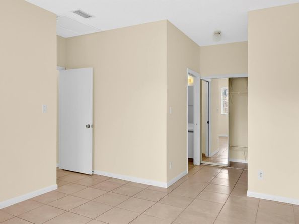 671 Cypress Lake Boulevard D21, Deerfield Beach FL 33064