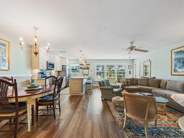 215 N High Point Boulevard B, Boynton Beach FL 33435