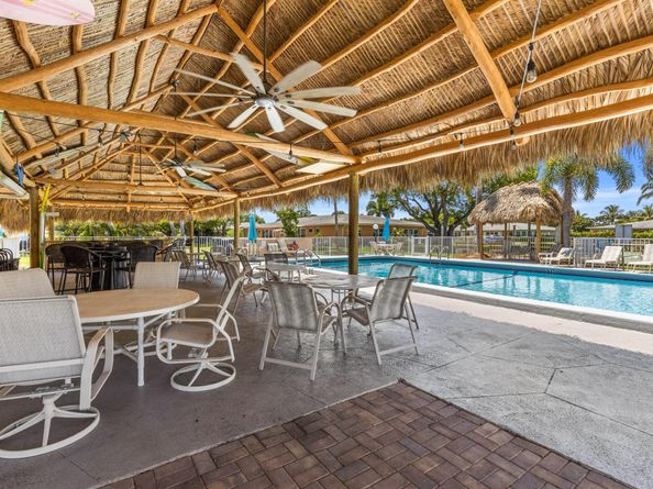 215 N High Point Boulevard B, Boynton Beach FL 33435