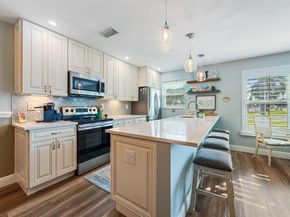 215 N High Point Boulevard B, Boynton Beach FL 33435