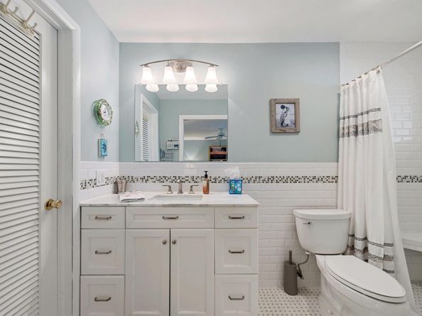 215 N High Point Boulevard B, Boynton Beach FL 33435