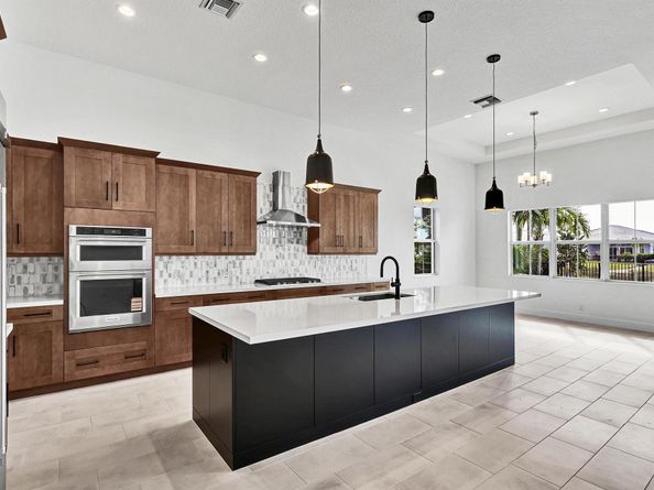 10103 Timber Creek Way, Palm Beach Gardens FL 33412