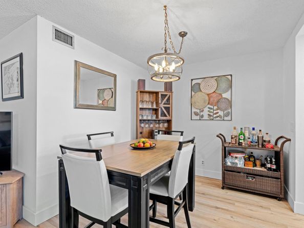 808 SE 7th Street 405, Deerfield Beach FL 33441