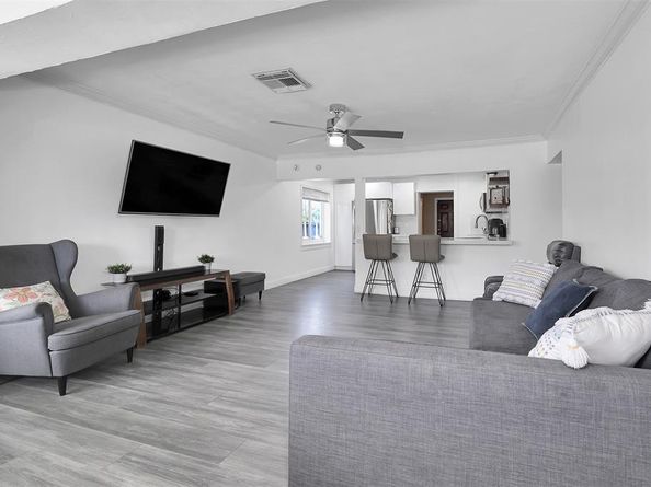 2535 Sherman St, Hollywood FL 33020