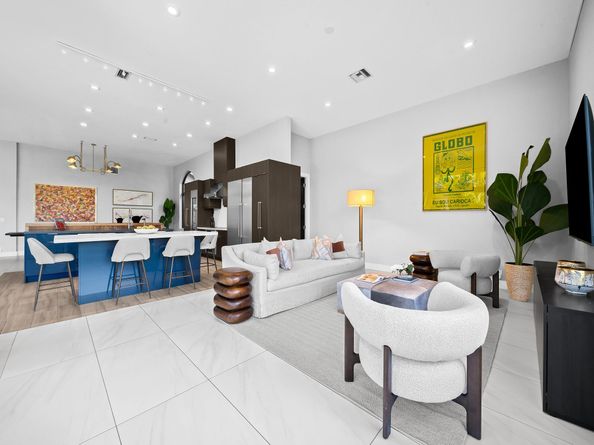 2583 Mayfair Ln, Weston FL 33327