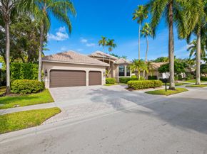 2583 Mayfair Ln, Weston FL 33327