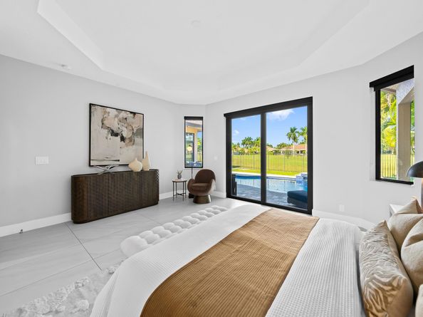 2583 Mayfair Ln, Weston FL 33327