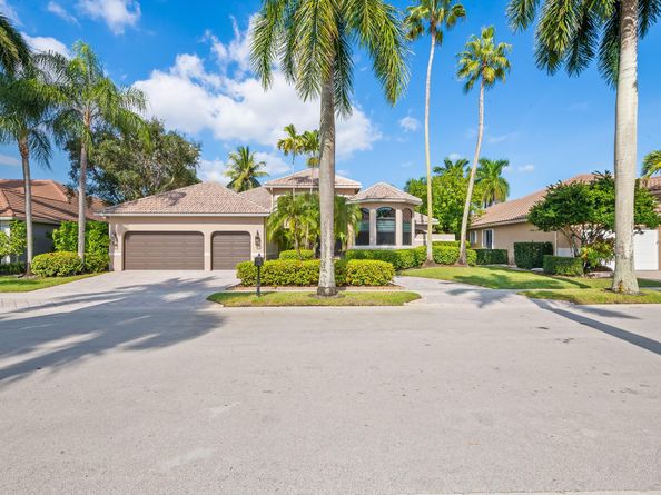 2583 Mayfair Ln, Weston FL 33327