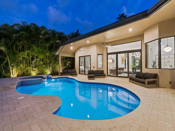 2583 Mayfair Ln, Weston FL 33327