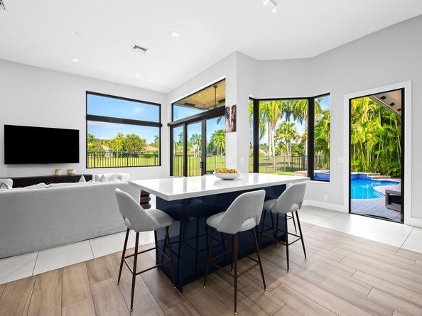 2583 Mayfair Ln, Weston FL 33327