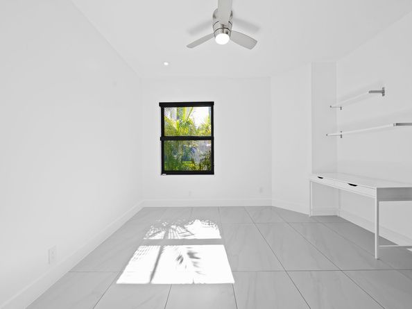 2583 Mayfair Ln, Weston FL 33327