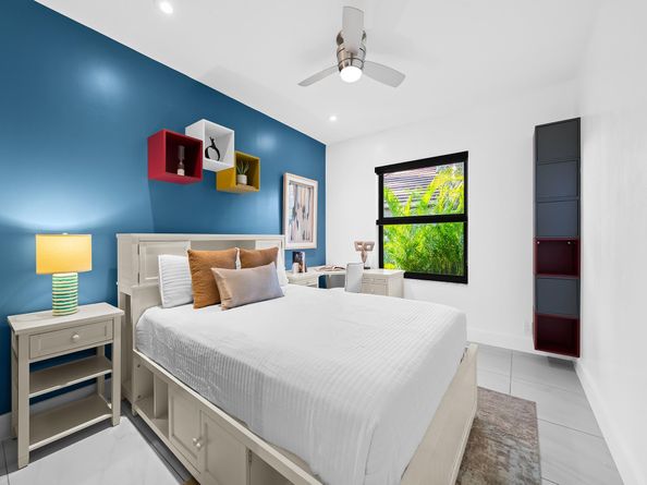 2583 Mayfair Ln, Weston FL 33327