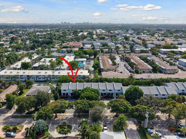 2140 NE 44th Street, Lighthouse Point FL 33064