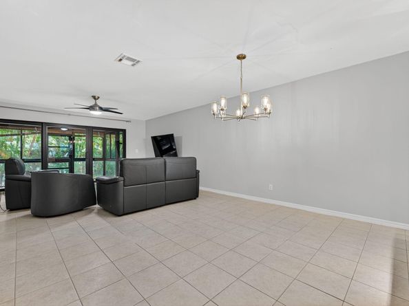 2140 NE 44th Street, Lighthouse Point FL 33064