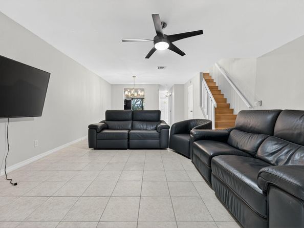 2140 NE 44th Street, Lighthouse Point FL 33064