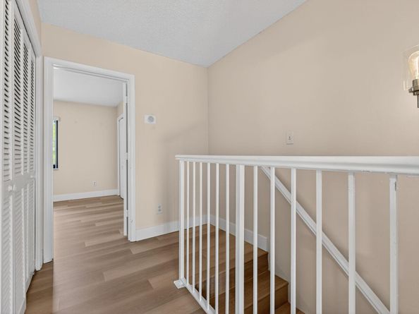 2140 NE 44th Street, Lighthouse Point FL 33064