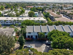 2140 NE 44th Street, Lighthouse Point FL 33064