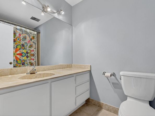 2140 NE 44th Street, Lighthouse Point FL 33064