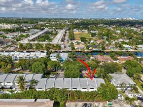 2140 NE 44th Street, Lighthouse Point FL 33064