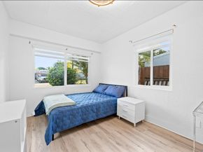 561 NE 61st St, Oakland Park FL 33334