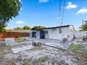 561 NE 61st St, Oakland Park FL 33334