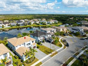 10555 Cobalt Court, Parkland FL 33076