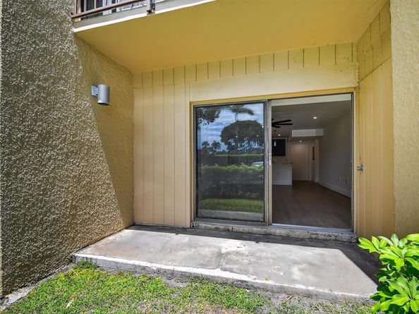 4661 Fountains Drive 112, Lake Worth FL 33467