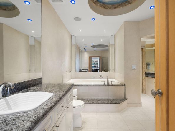 100 S Birch Rd 2702, Fort Lauderdale FL 33316