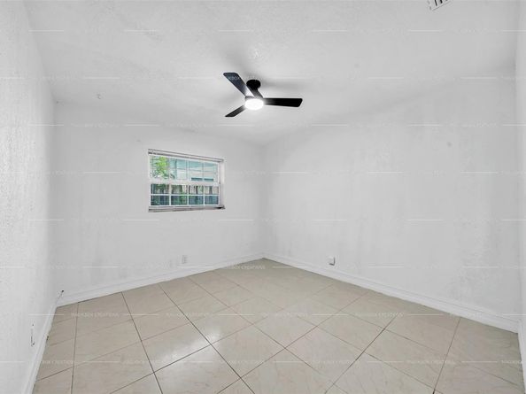 41 NE 45th Ct, Oakland Park FL 33334