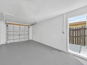 41 NE 45th Ct, Oakland Park FL 33334