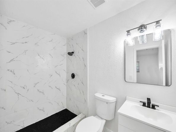 41 NE 45th Ct, Oakland Park FL 33334